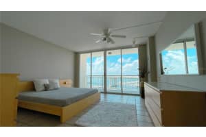 100 PIERCE STREET, CLEARWATER, FL 33756 Sold 11/20/23
