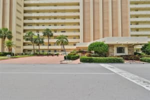 4575 COVE CIRCLE, ST PETERSBURG, FL 33708 Sold 09/07/23