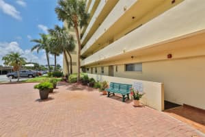 4575 COVE CIRCLE, ST PETERSBURG, FL 33708 Sold 09/07/23