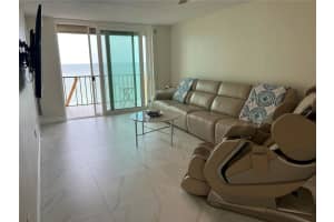 9 HAIG PLACE, DUNEDIN, FL 34698 Sold 07/21/23