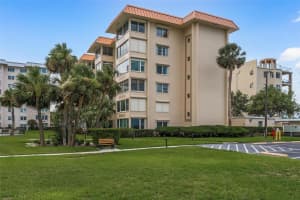620 EDGEWATER DRIVE, DUNEDIN, FL 34698 Sold 08/31/23