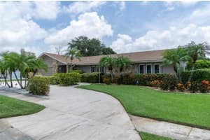 6807 AUGUSTA BOULEVARD, SEMINOLE, FL 33777 Sold 12/28/23