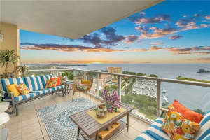 400 BEACH DRIVE, ST PETERSBURG, FL 33701 Sold 11/06/23