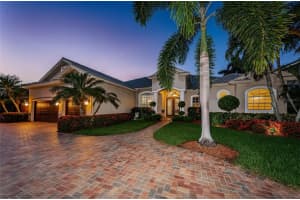 1203 DARLINGTON OAK CIRCLE, ST PETERSBURG, FL 33703 Sold 08/11/23