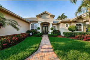 1203 DARLINGTON OAK CIRCLE, ST PETERSBURG, FL 33703 Sold 08/11/23