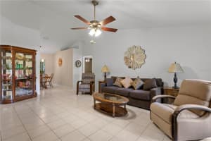 7542 42ND COURT, SARASOTA, FL 34243 Sold 08/14/23