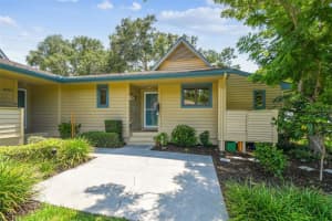 1007 CARAVEL COURT, TARPON SPRINGS, FL 34689 Sold 09/01/23