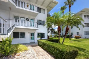 8454 111TH STREET, SEMINOLE, FL 33772 Sold 10/06/23