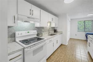 6505 36TH AVENUE DRIVE, BRADENTON, FL 34209 Sold 10/31/23