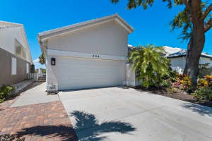 904 SHAGOS DRIVE, APOLLO BEACH, FL 33572 Sold 02/17/24