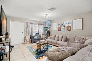 540 KENSINGTON LAKE CIRCLE, BRANDON, FL 33511 Sold 08/23/23