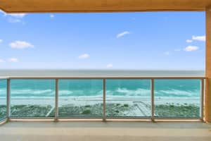 880 MANDALAY AVENUE, CLEARWATER, FL 33767 Sold 09/01/23