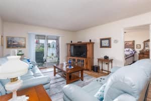 3038 LAKE BAYSHORE DRIVE, BRADENTON, FL 34205 Sold 08/31/23