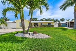 7984 1ST AVENUE, ST PETERSBURG, FL 33707 Sold 10/17/23