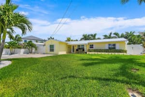 7984 1ST AVENUE, ST PETERSBURG, FL 33707 Sold 10/17/23