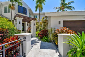 6152 52ND STREET, ST PETERSBURG, FL 33715 Sold 10/18/23