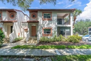 476 SANTA CRUZ PLACE, ST PETERSBURG, FL 33703 Sold 08/18/23