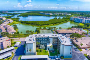 9860 62ND TERRACE, ST PETERSBURG, FL 33708 Sold 10/04/23