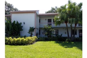 162 Lakeview Way, OLDSMAR