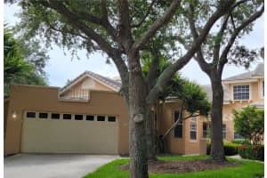 5067 WHITE PINE CIRCLE, ST PETERSBURG, FL 33703 Sold 09/22/23