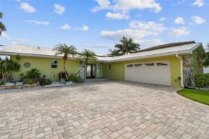 850 CAPRI BOULEVARD, TREASURE ISLAND, FL 33706 Sold 10/20/23