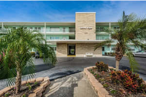 1819 SHORE DRIVE, SOUTH PASADENA, FL 33707 Sold 10/02/23