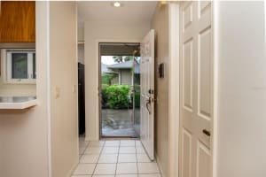 992 SPINNAKER COURT, TARPON SPRINGS, FL 34689 Sold 09/01/23