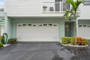 19817 GULF BOULEVARD, INDIAN SHORES, FL 33785 Sold 10/20/23