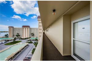 4725 COVE CIRCLE, ST PETERSBURG, FL 33708 Sold 10/17/23