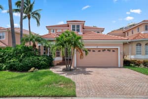 1636 SAND KEY ESTATES COURT, CLEARWATER, FL 33767 Sold 03/28/24