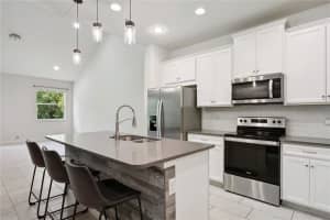 11442 ROLLING GREEN DRIVE, BRADENTON, FL 34211 Sold 08/31/23