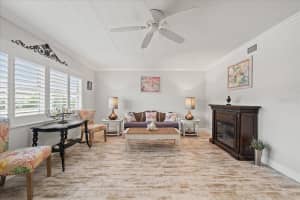 1898 SHORE DRIVE, SOUTH PASADENA, FL 33707 Sold 10/03/23