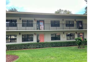 2040 LAKEVIEW DRIVE, CLEARWATER, FL 33763 Sold 11/08/23
