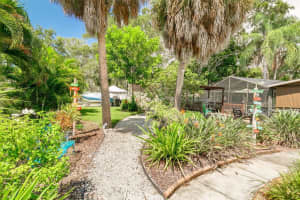 6 SHORE DRIVE, DUNEDIN, FL 34698 Sold 10/19/23