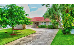 4089 POMPANO DRIVE, ST PETERSBURG, FL 33705 Sold 01/12/24
