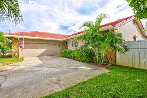 4089 POMPANO DRIVE, ST PETERSBURG, FL 33705 Sold 01/12/24