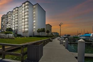 660 ISLAND WAY, CLEARWATER, FL 33767 Sold 10/30/24
