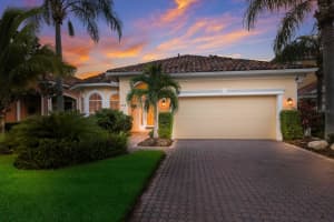 309 10TH AVENUE, PALMETTO, FL 34221 Sold 11/17/23