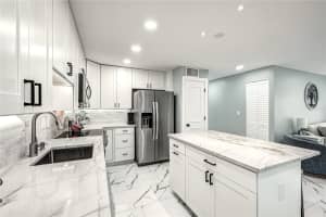 3223 BENEVA ROAD, SARASOTA, FL 34232 Sold 09/11/23