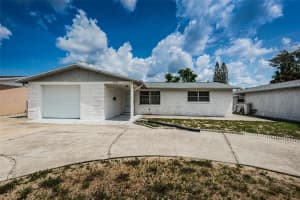 3423 Eisenhower Dr, HOLIDAY