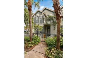 698 DELMAR TERRACE, ST PETERSBURG, FL 33701 Sold 02/06/24
