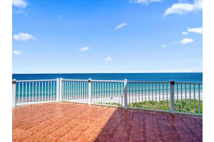 1582 GULF BOULEVARD, CLEARWATER BEACH, FL 33767 Sold 12/27/23