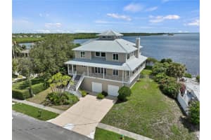 1667 SEA BREEZE DRIVE, TARPON SPRINGS, FL 34689 Sold 02/06/24