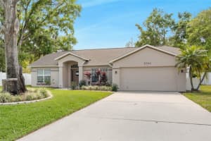 5743 MANCHESTER DR E, LAKELAND, FL 33810 Sold 12/23/23