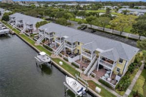 4770 BEACH DRIVE, ST PETERSBURG, FL 33705 Sold 12/31/23