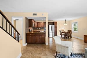 3268 39TH STREET, ST PETERSBURG, FL 33711 Sold 10/19/23
