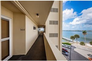 4775 COVE CIRCLE, ST PETERSBURG, FL 33708 Sold 11/22/23