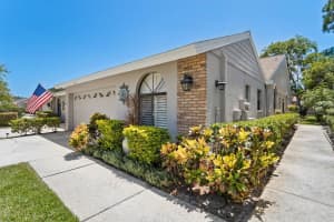 5520 SALEM SQUARE DRIVE, PALM HARBOR, FL 34685 Sold 10/04/23