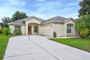 2326 MEADOW OAK CIRCLE, KISSIMMEE, FL 34746 Sold 09/12/23
