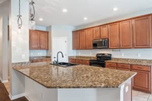 621 15TH AVENUE, RUSKIN, FL 33570 Sold 12/07/23